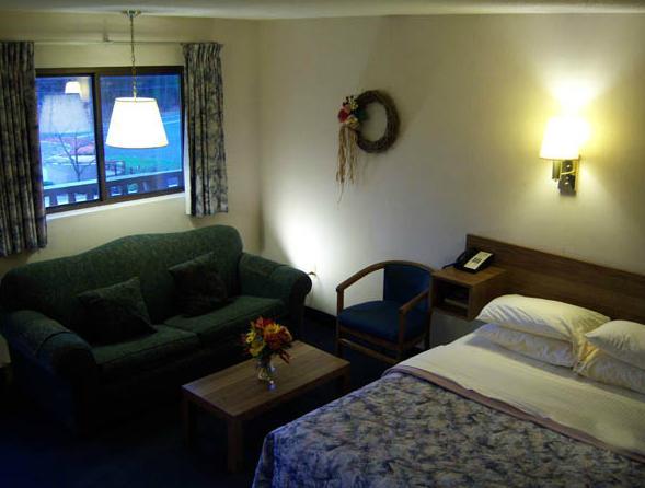 Tall Pines Motel Lake George Exterior photo