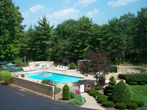 Tall Pines Motel Lake George Exterior photo